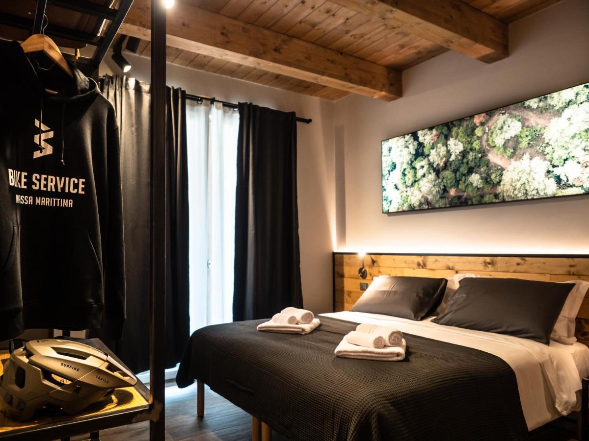 Sleep 'N' Ride Massa Marittima Hotel Kültér fotó